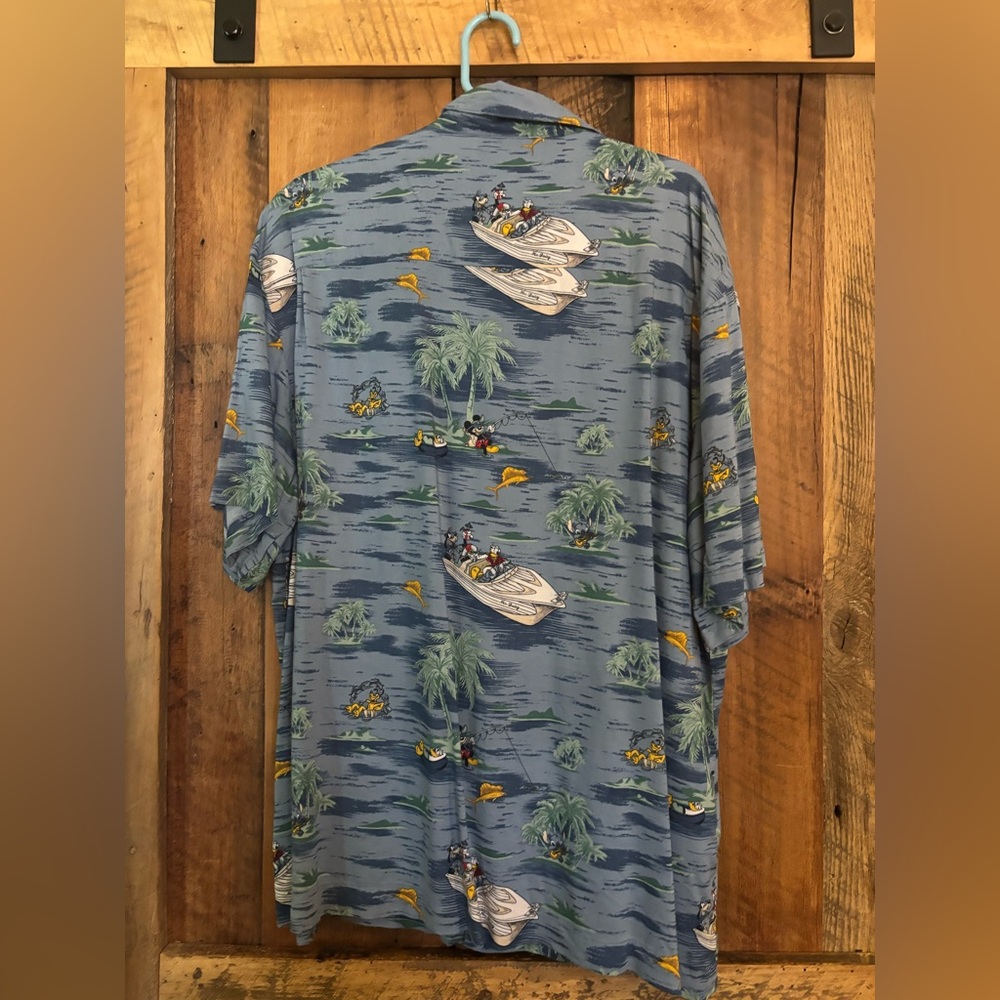 Disney “Mickey and FriendS” Blue Hawaiian Print Men's Shirt - size Large - Picture 2 of 7
